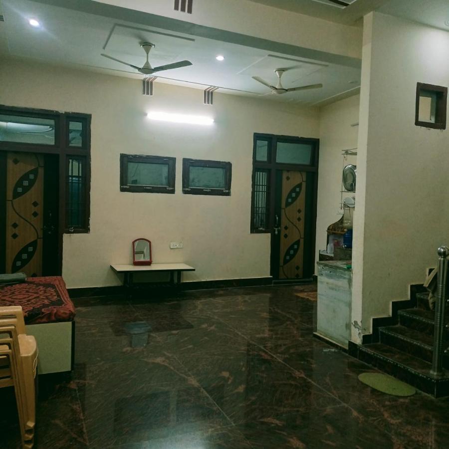 Radha Bhavan Vrindāvan Exterior photo